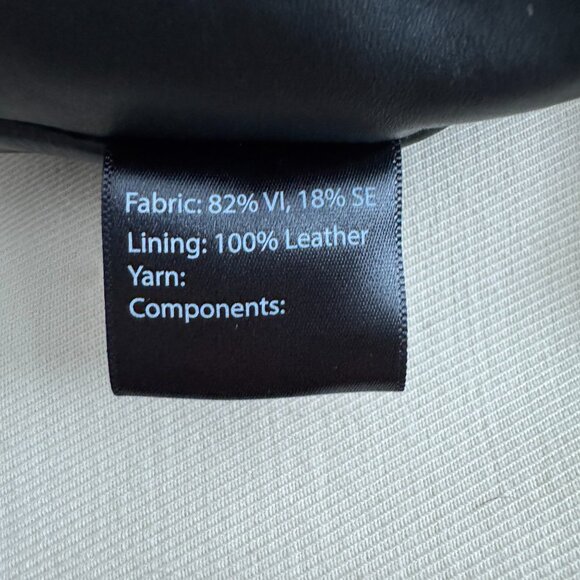 Dries Van Noten Fuzzy Tote Bag in Green - Picture 12 of 16